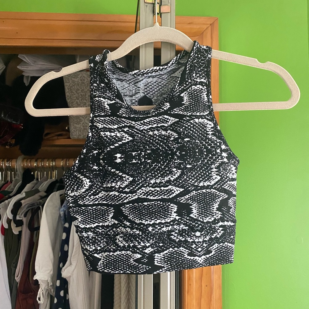 Booty by Brabants Black and White Graphic Crop sports bra/Tank Top